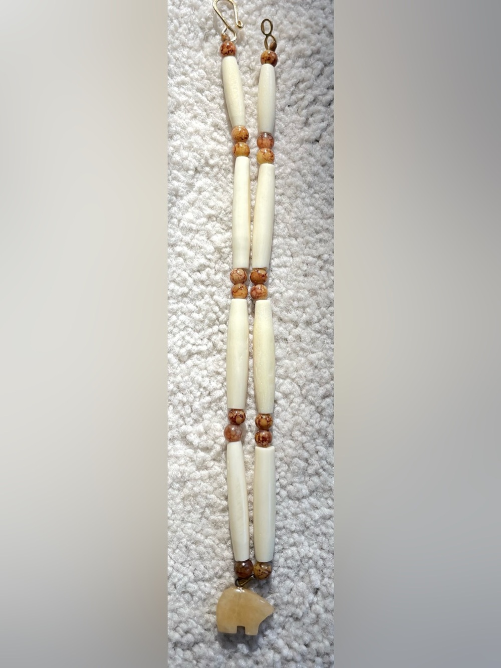 Vintage Southwestern Bone Hairpipe & Fetish Animal Pendant Necklace Boho